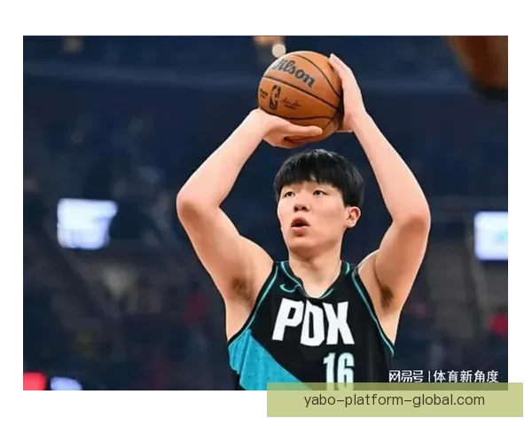 杨瀚森远赴墨西哥城出战季后赛快船弃用他仍肩负重任